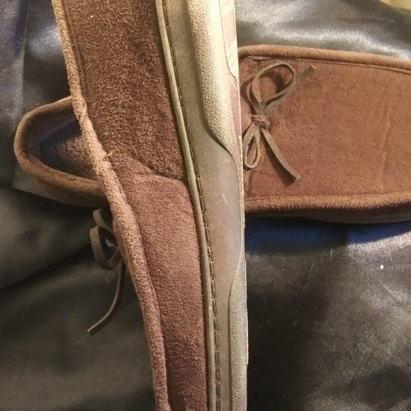 Men's #Stafford Brown Suede Bedroom Shoes - Picture 6 of 8